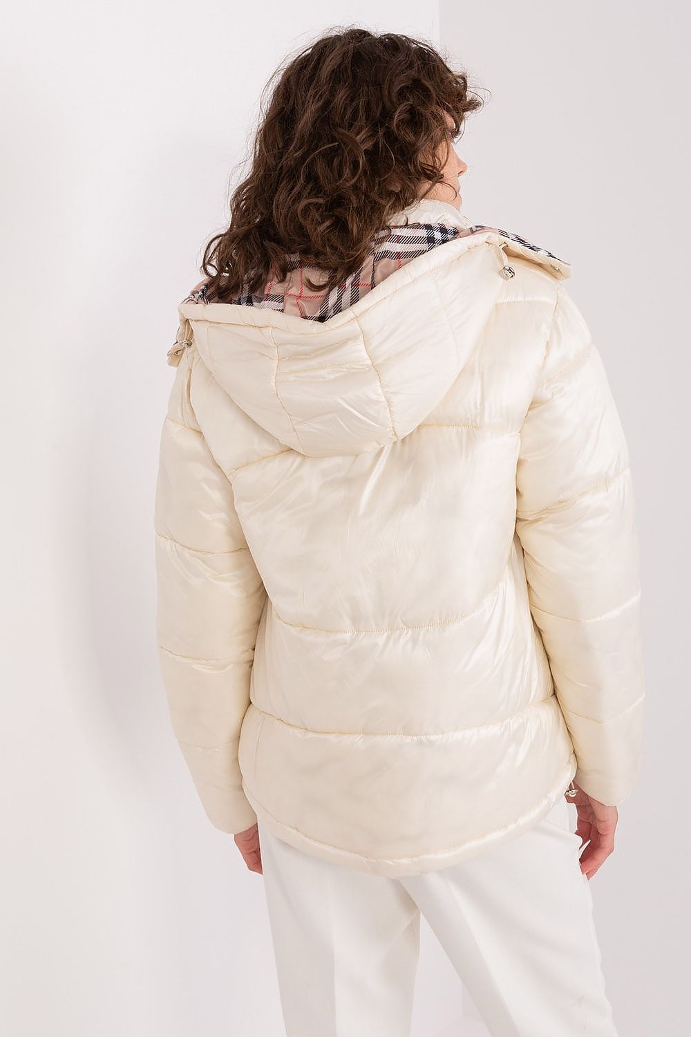 Jacket model 190274 Trendy. ING