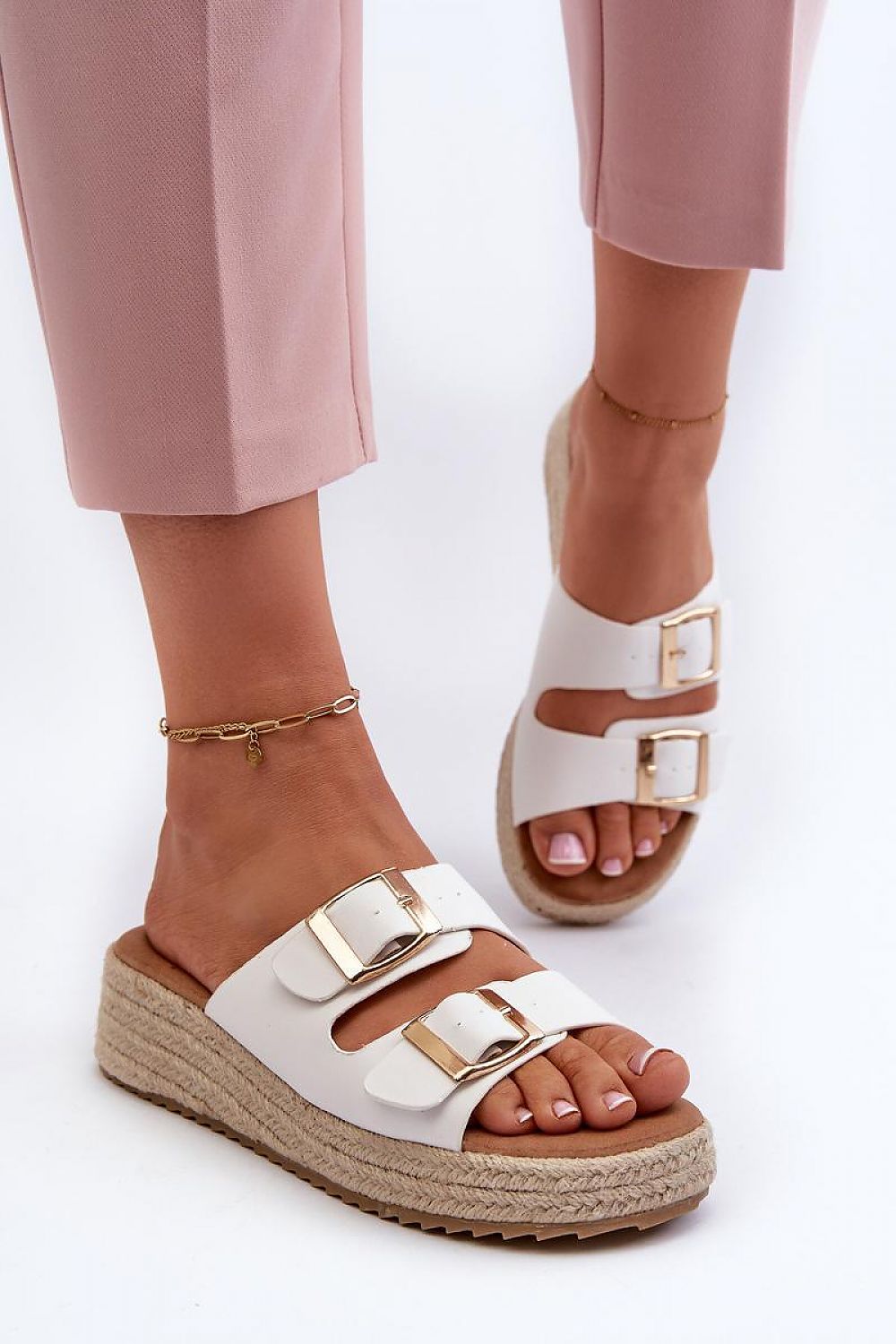 Buskin model 197419 Step in style