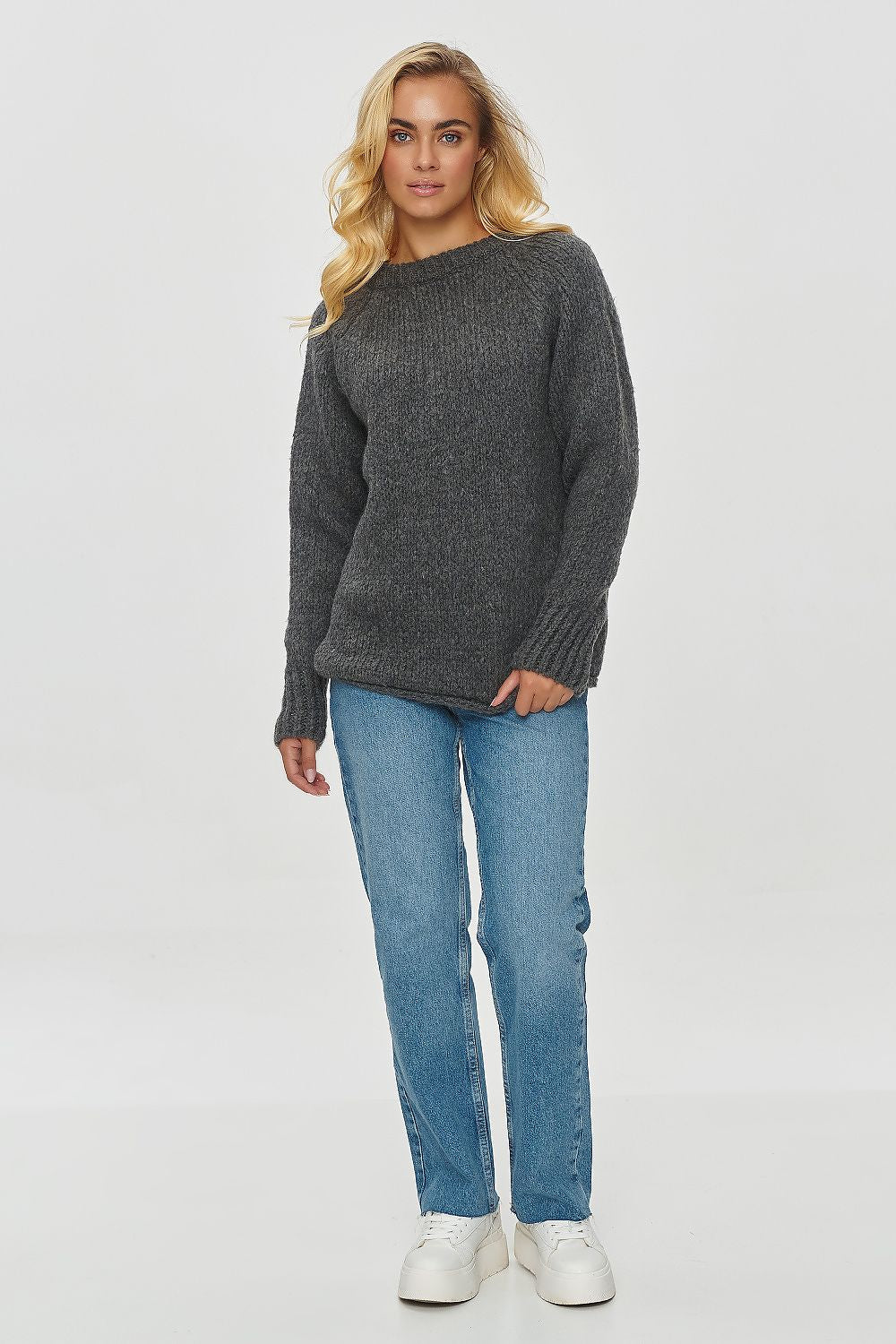 Jumper model 201805 Makadamia