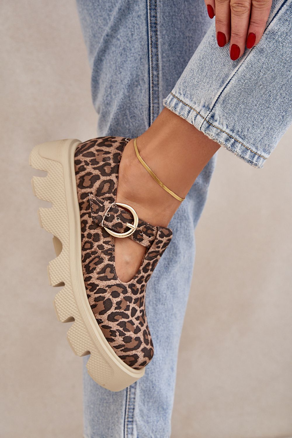 Platform shoes model 208330 Step in style