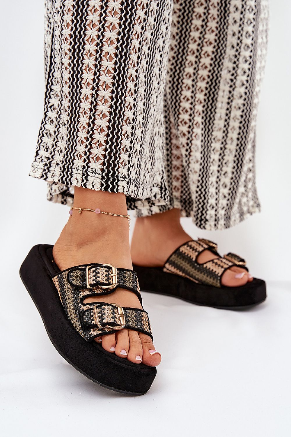 Platform sandals model 209946 Step in style