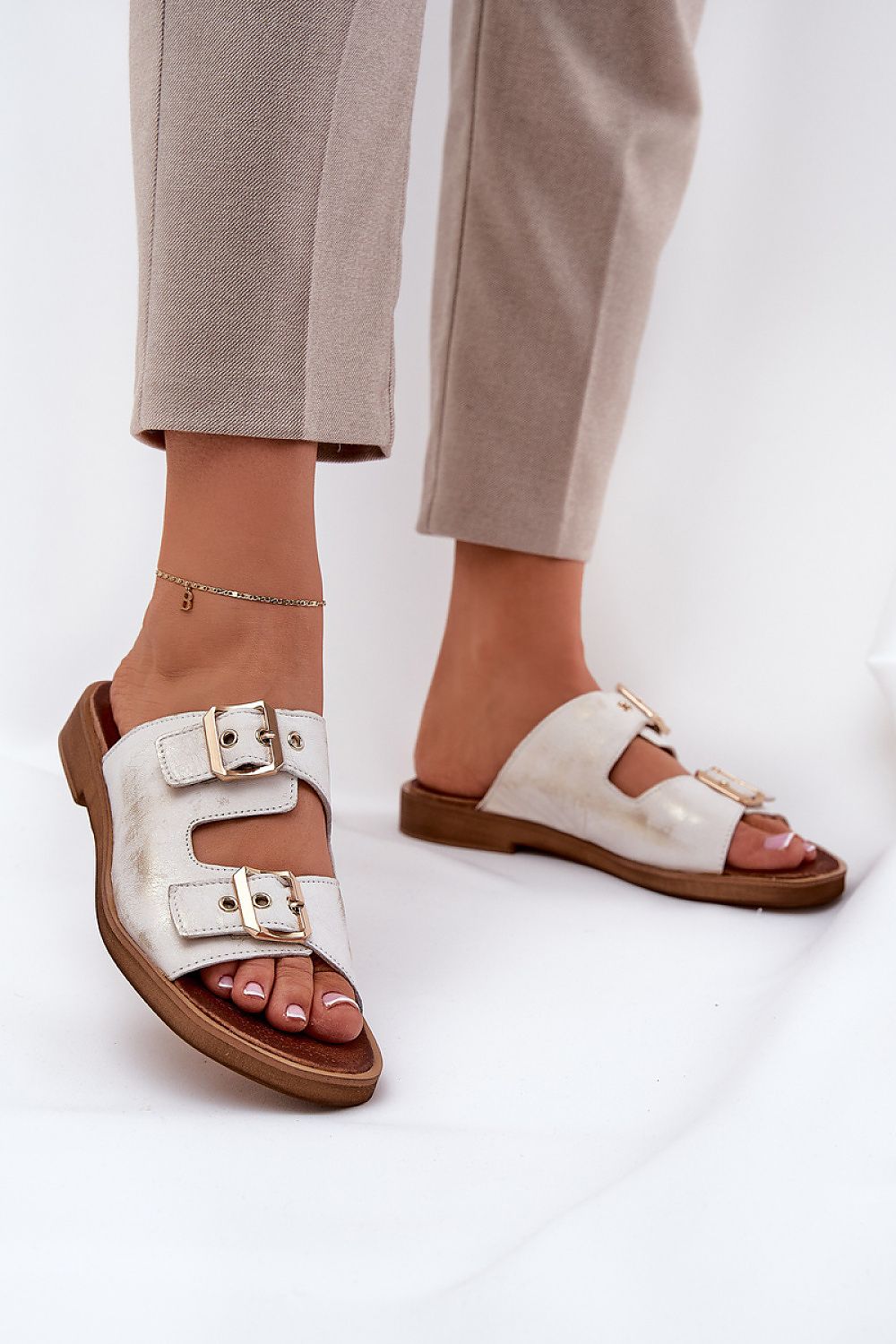 Flip-flops model 210174 Step in style