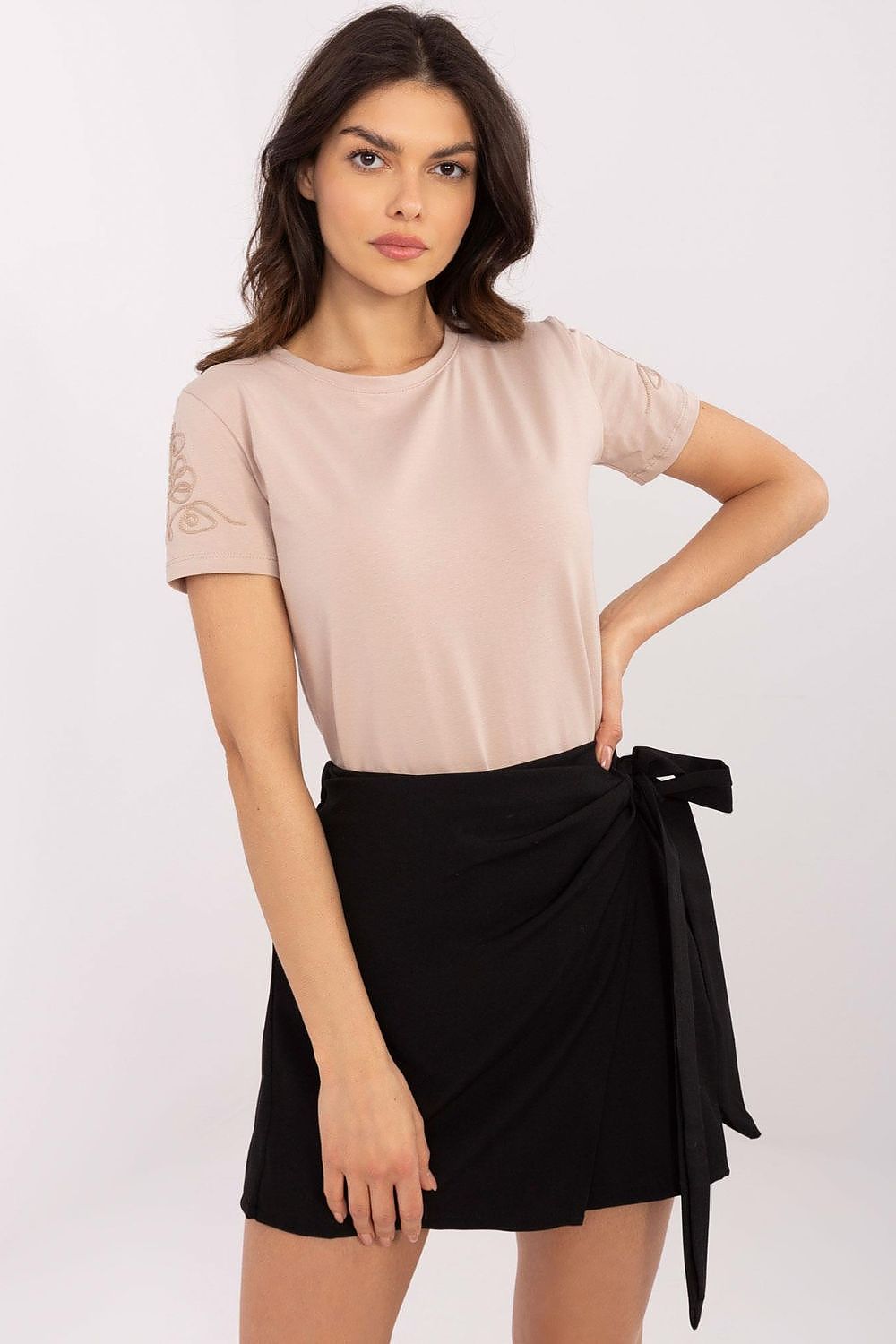 T-shirt model 210659 Relevance