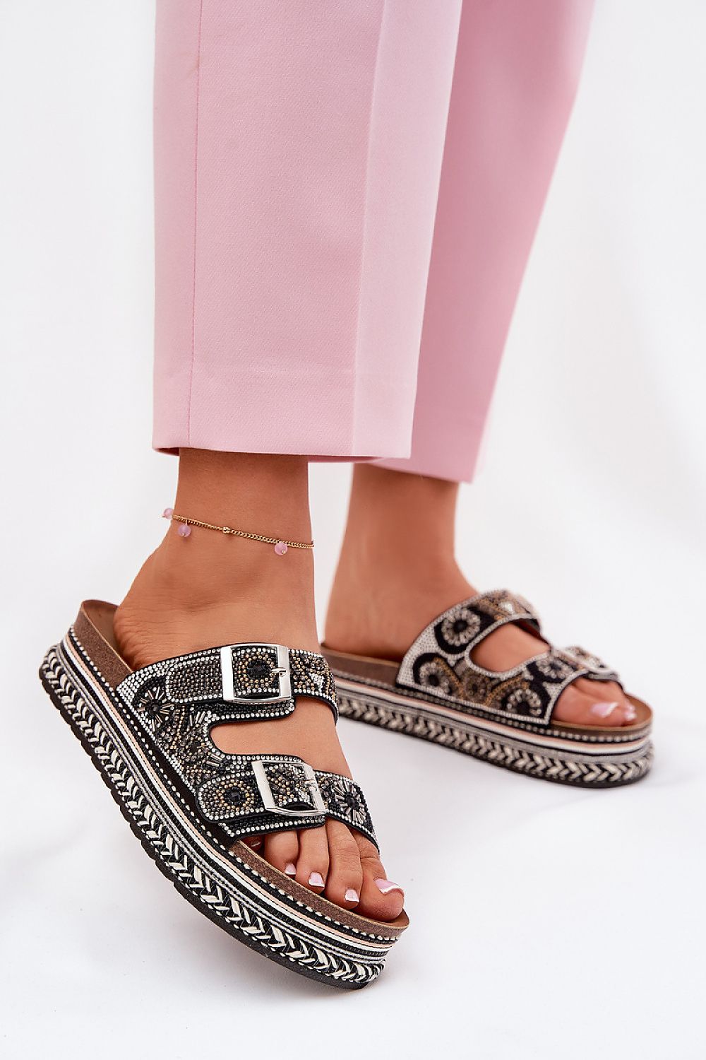 Platform sandals model 211714 Step in style