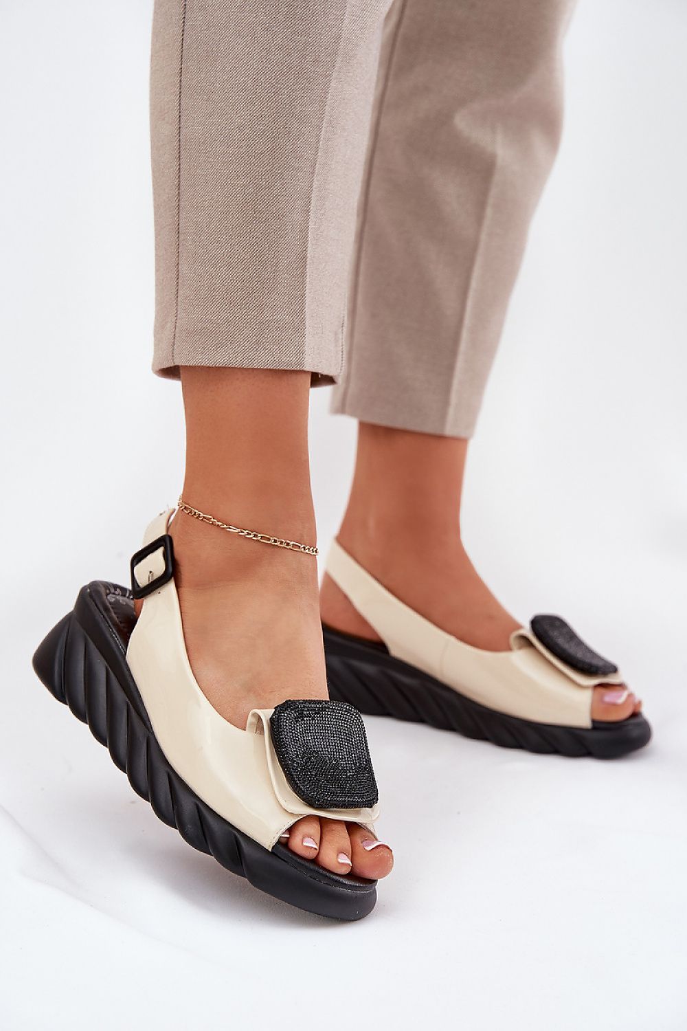 Buskin model 213003 Step in style