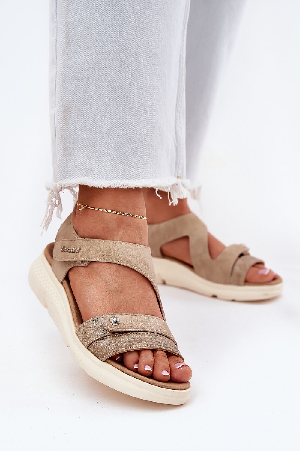 Sandals model 213466 Step in style