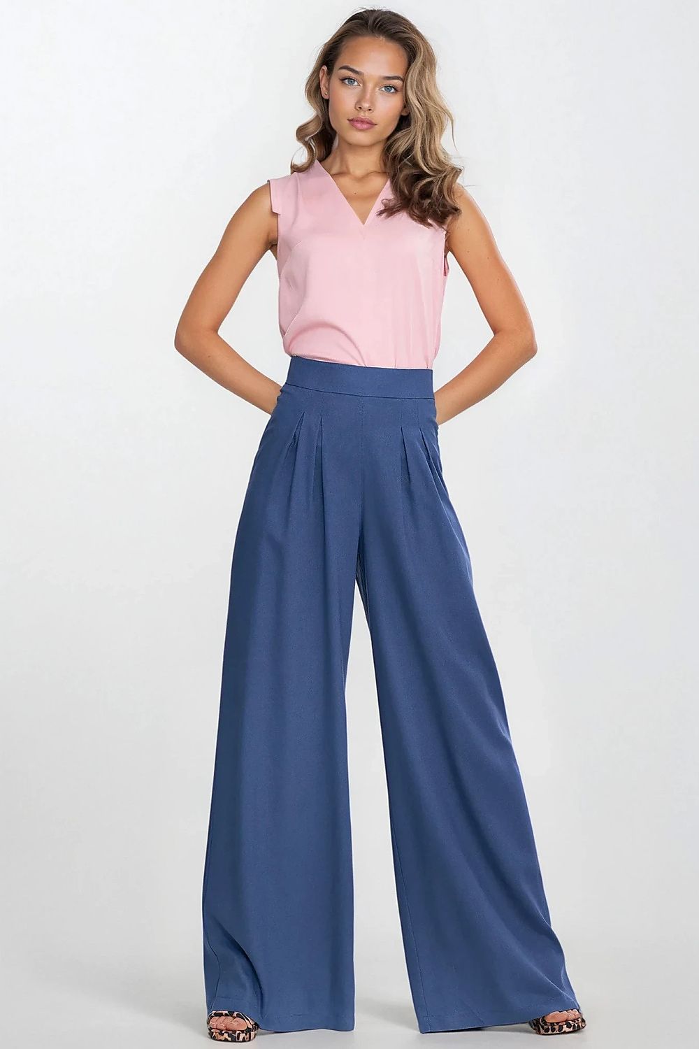 Trousers model 213975 Nife