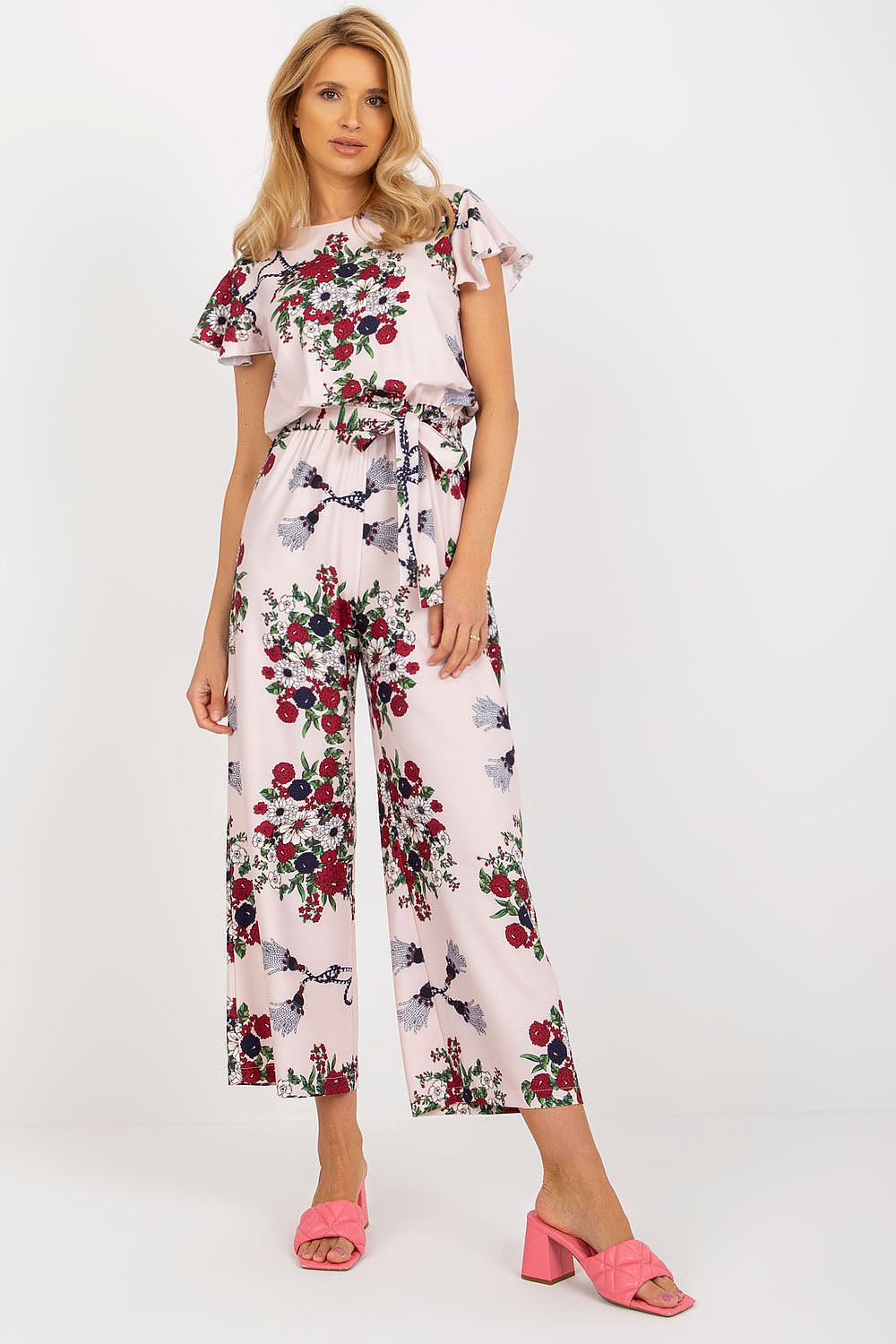 Suit model 214447 Lakerta