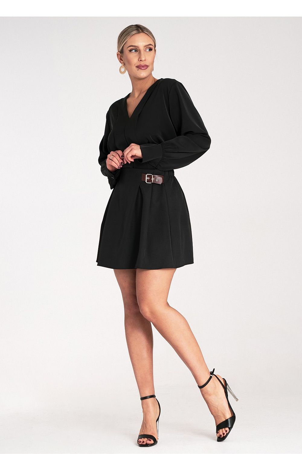 Short skirt model 214846 Figl