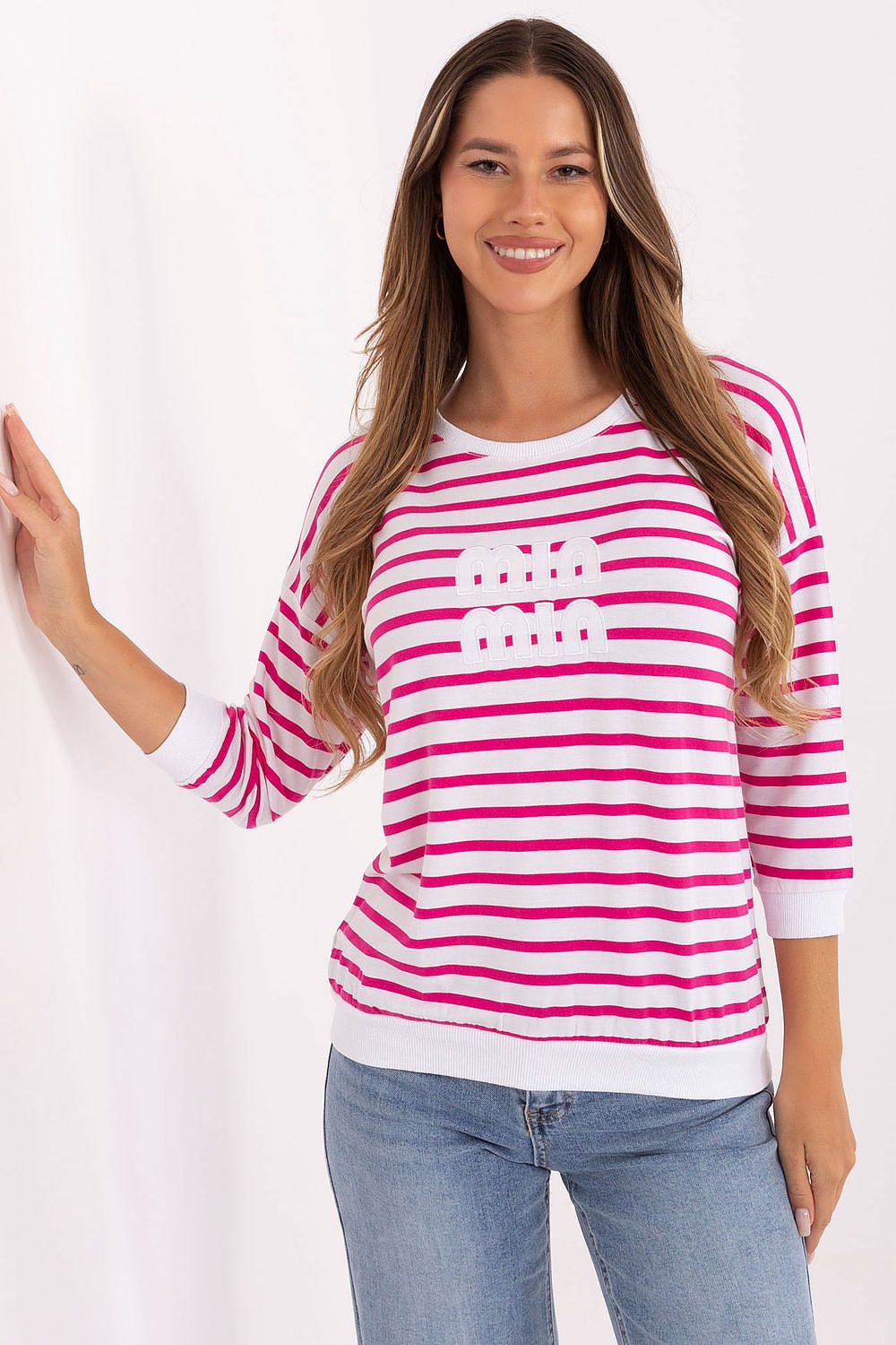 Blouse model 217311 Relevance