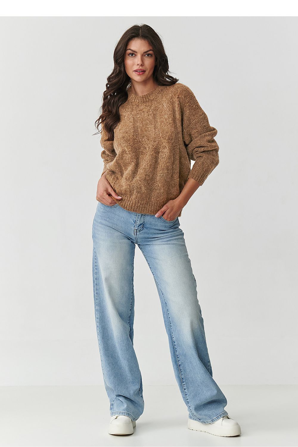 Jumper model 217357 Makadamia