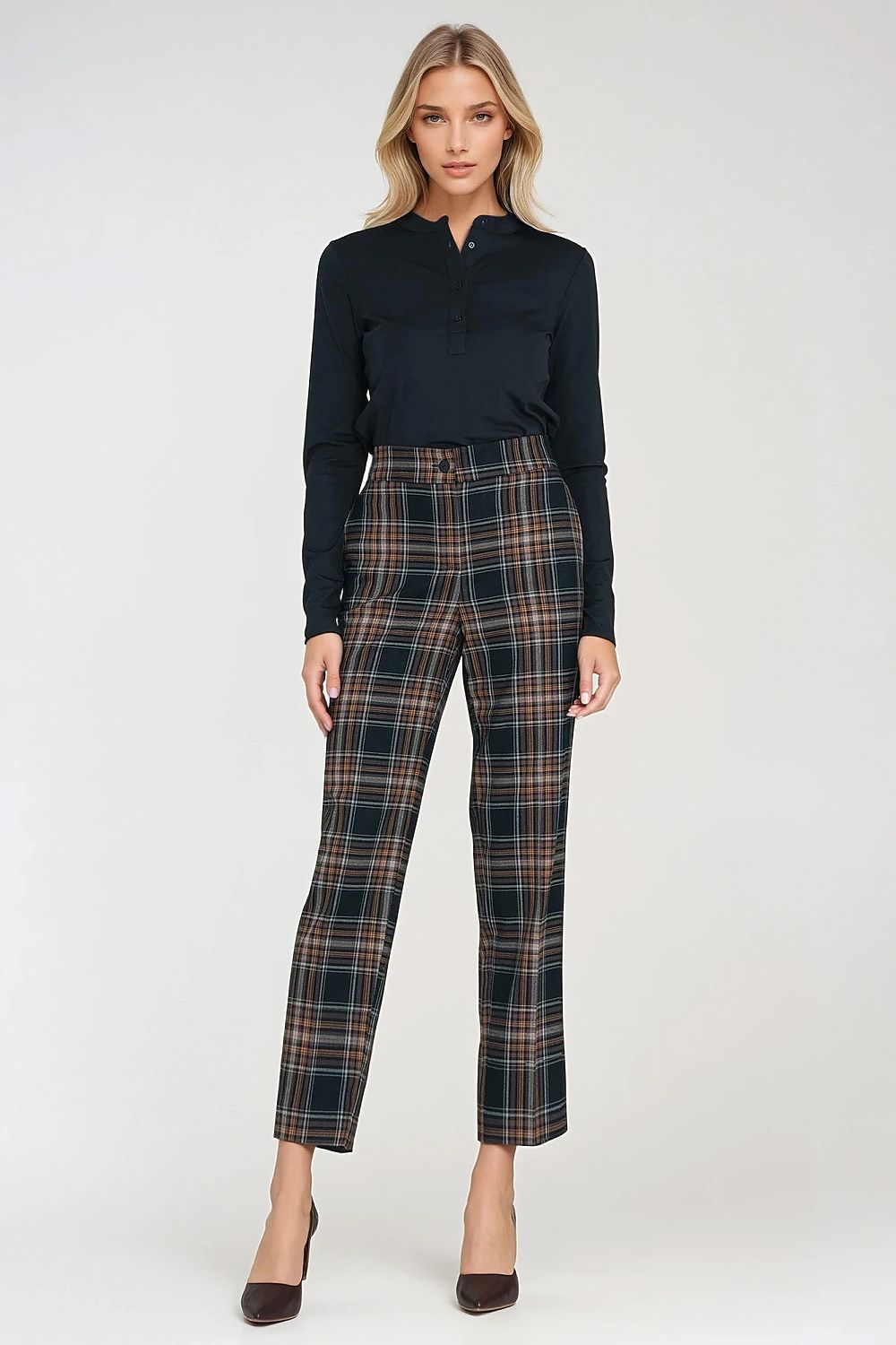 Women trousers model 218895 Nife
