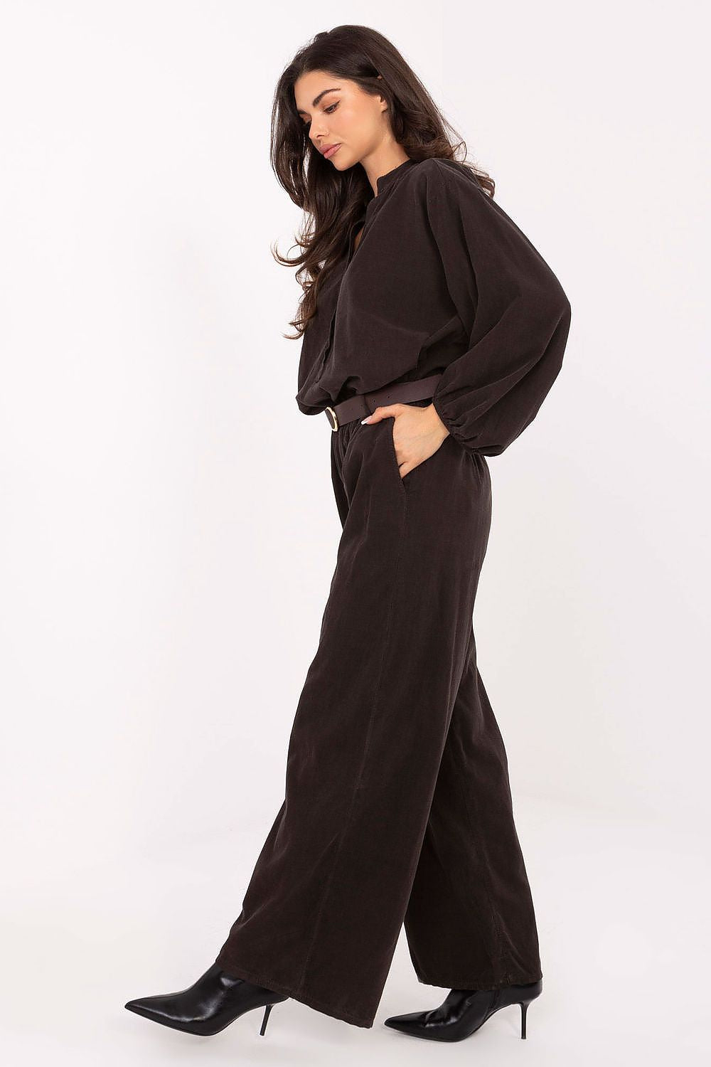corduroy trousers model 220282 Italy Moda