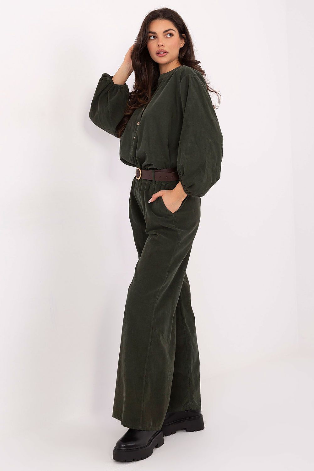 corduroy trousers model 220283 Italy Moda