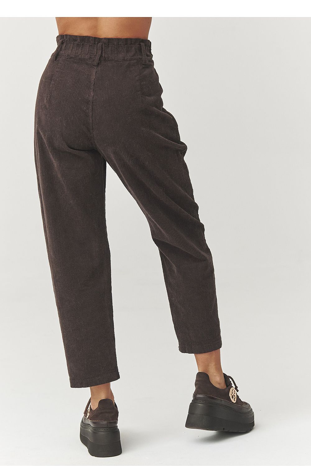 corduroy trousers model 223243 Makadamia