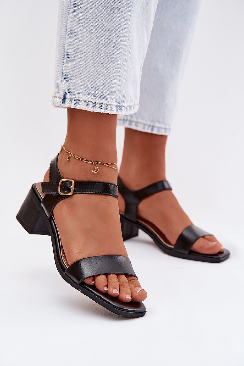 Heel sandals model 225113 Step in style