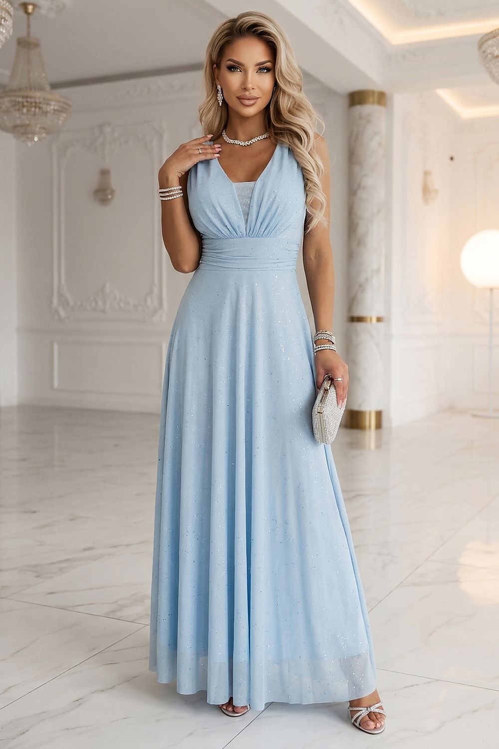 Long dress model 227077 Numoco