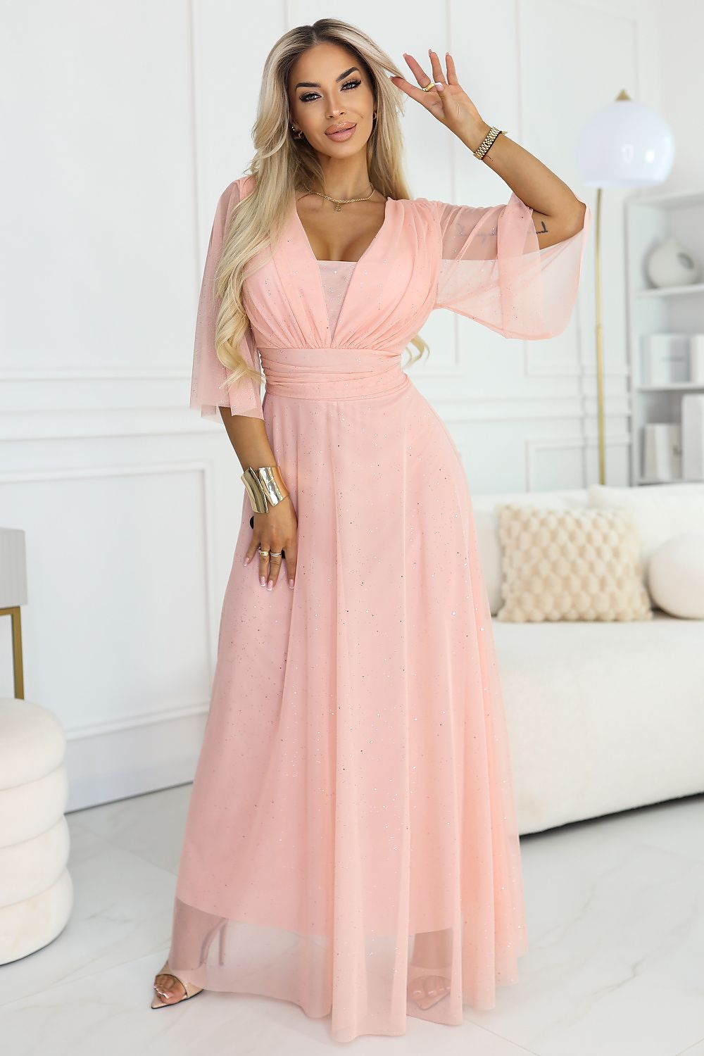 Long dress model 227117 Numoco