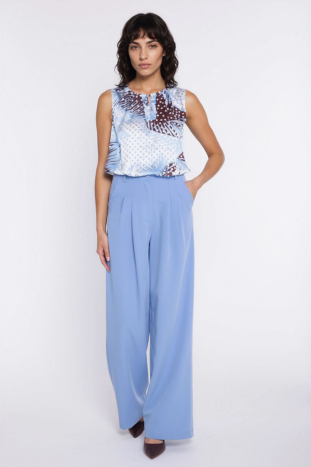 Women trousers model 227149 Nife