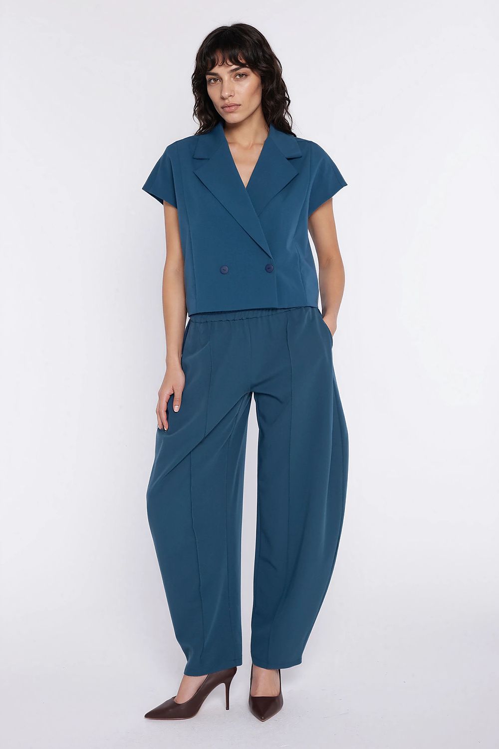 Women trousers model 227152 Nife