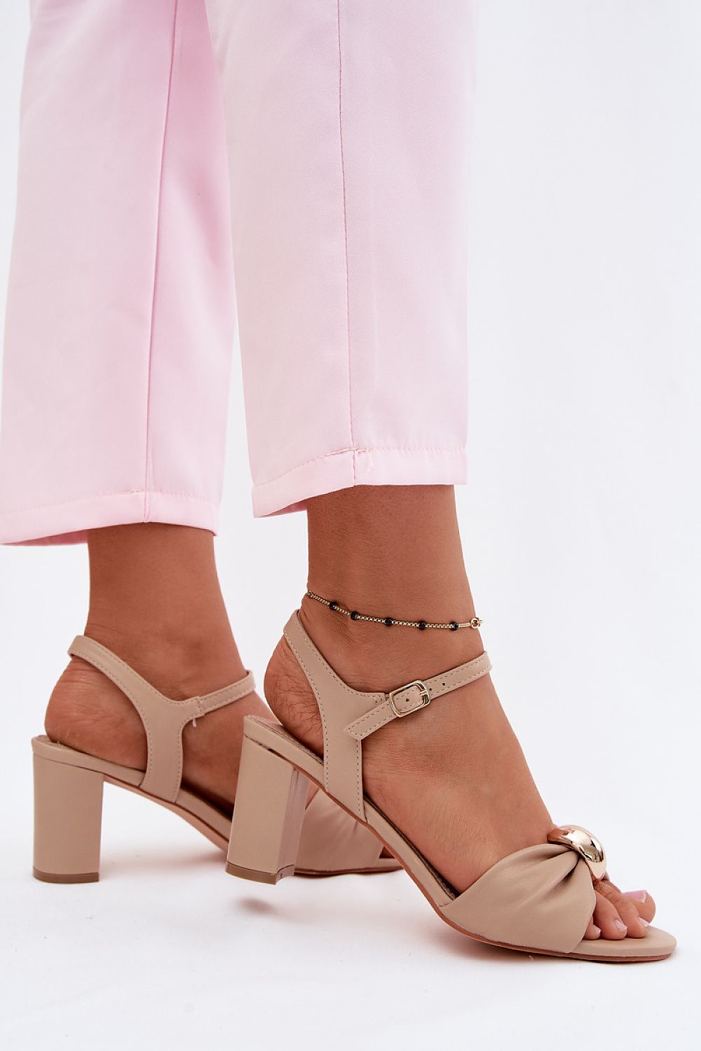 Heel sandals model 227922 Step in style