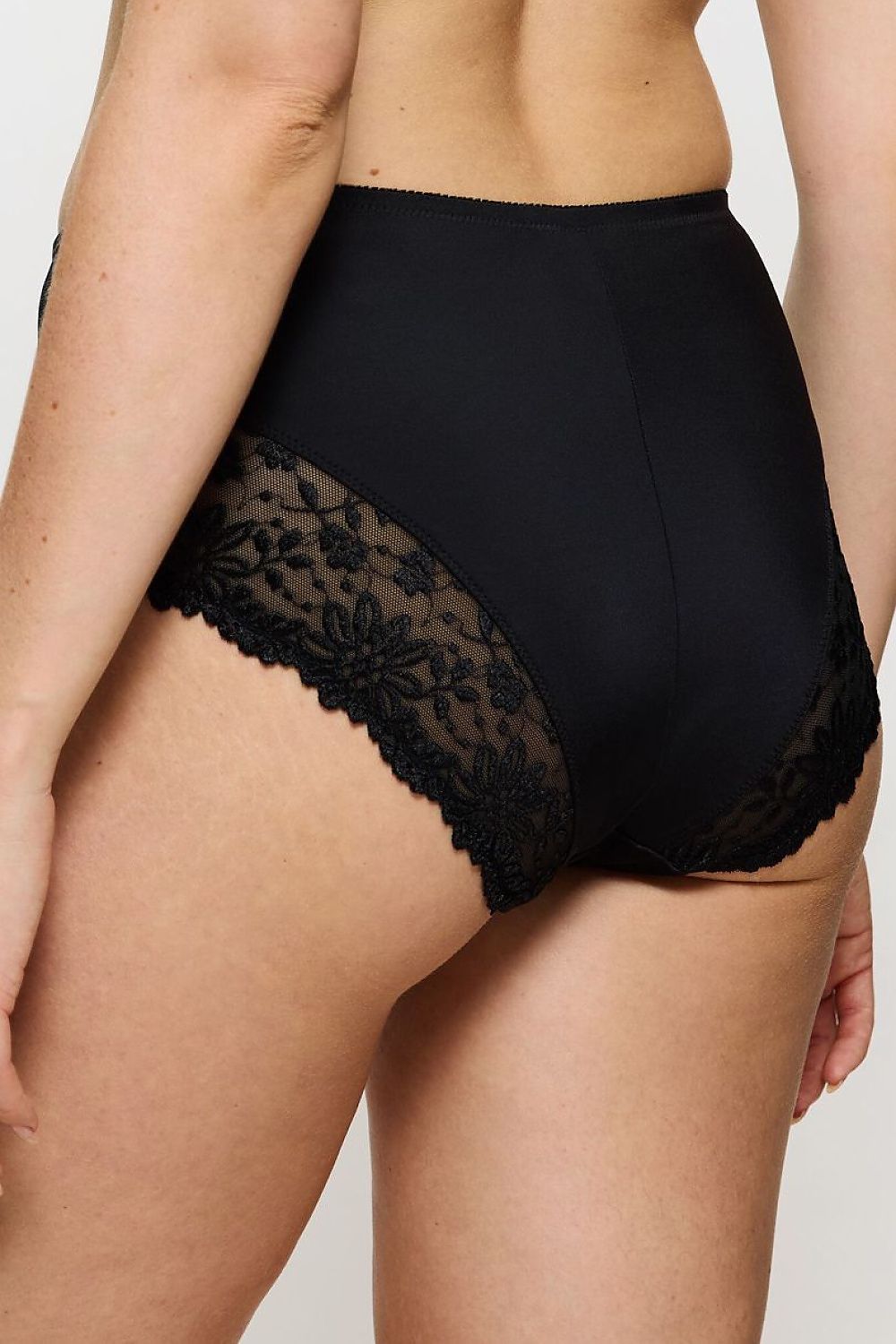Panties model 230017 Triumph