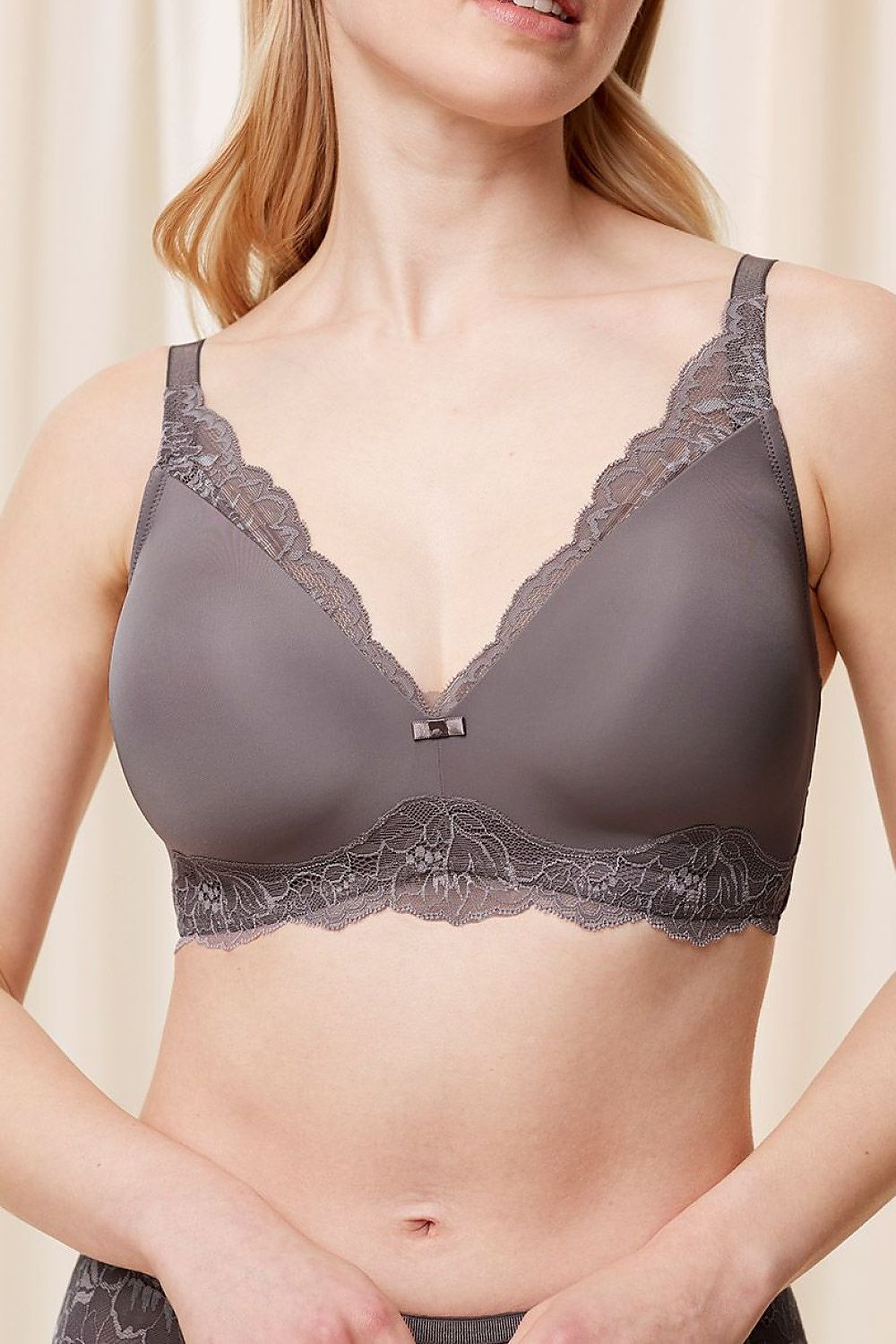 Padded bra model 230248 Triumph