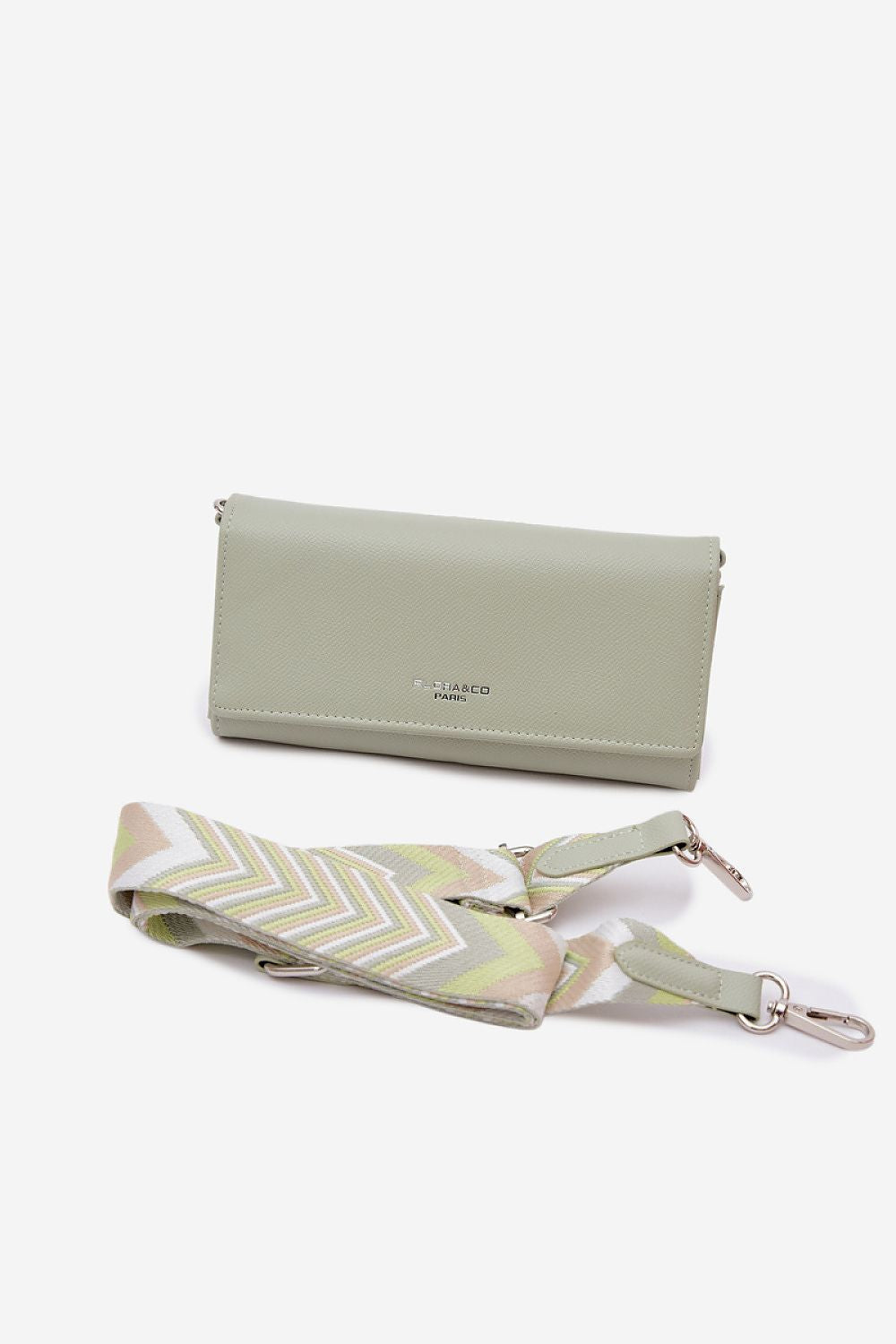 Everyday handbag model 230550 Step in style