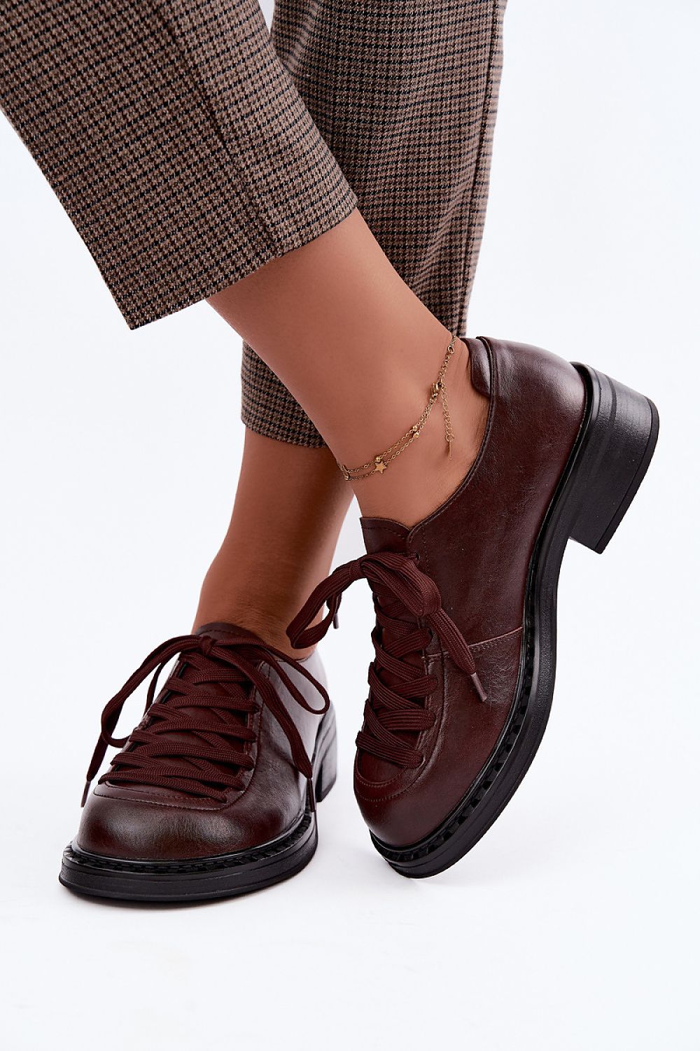 Heeled low shoes model 231173 Step in style