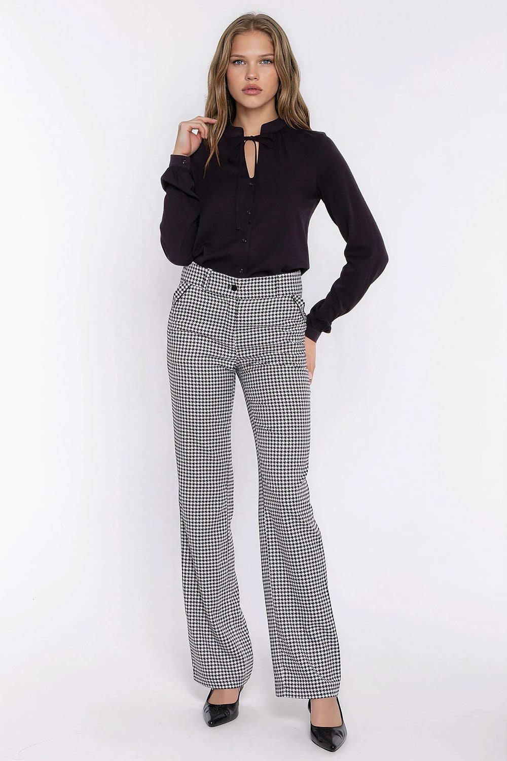 Women trousers model 231674 Nife
