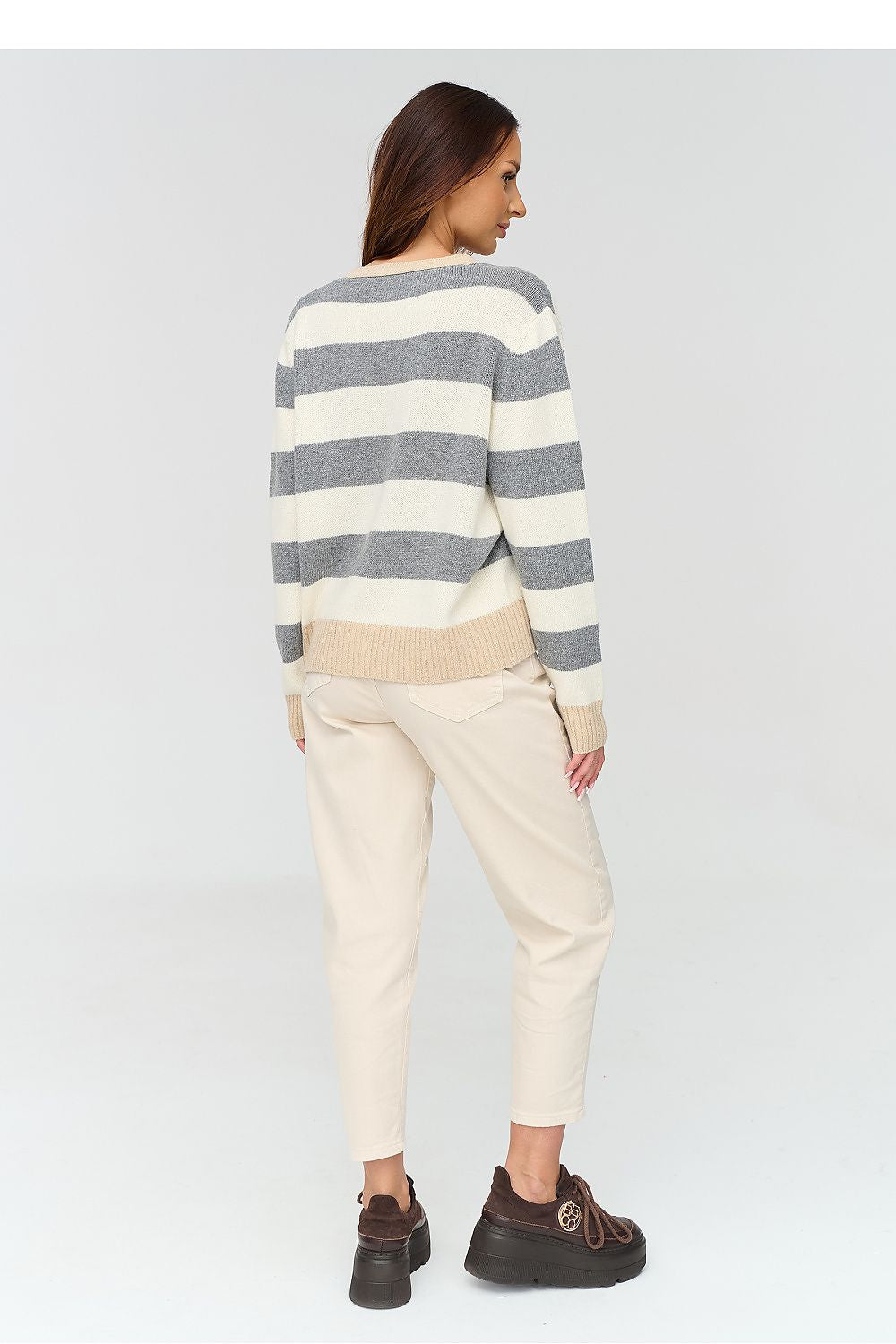 Cardigan model 232003 Makadamia