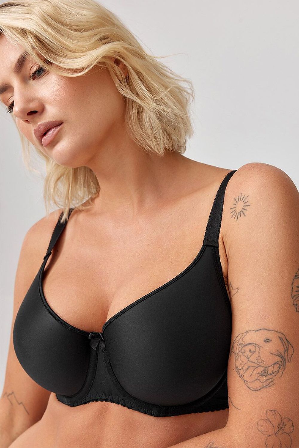 Padded bra model 232619 Azal