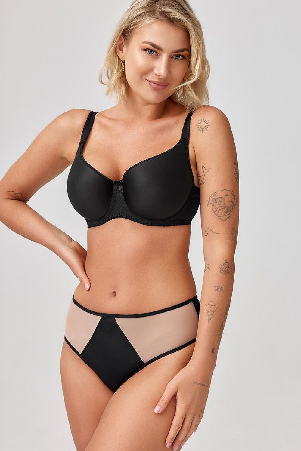 Padded bra model 232619 Azal