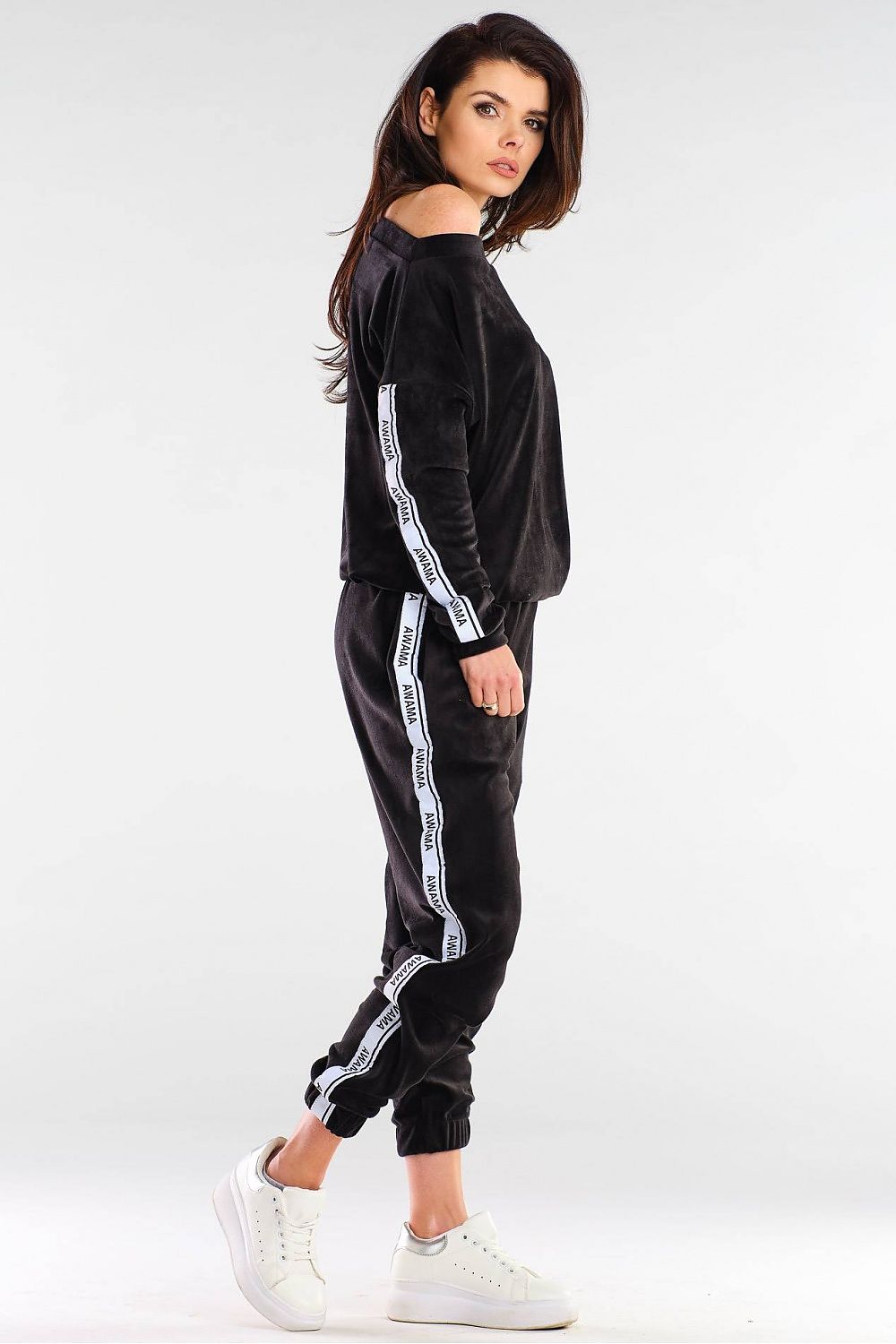 Tracksuit trousers model 154806 awama