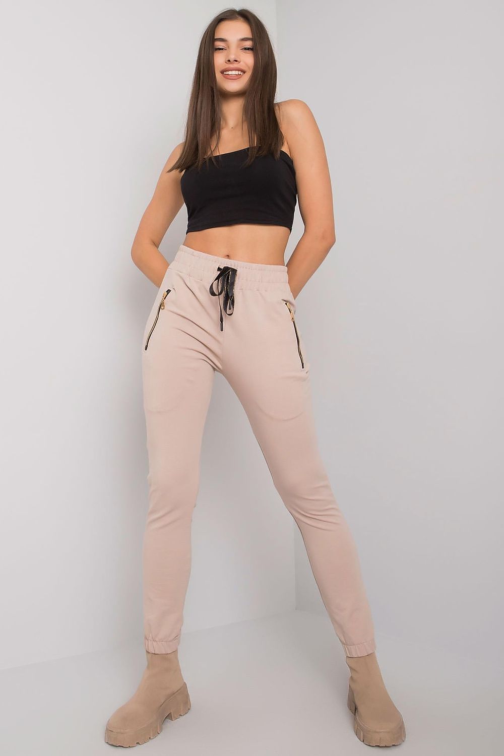 Tracksuit trousers model 159863 Relevance