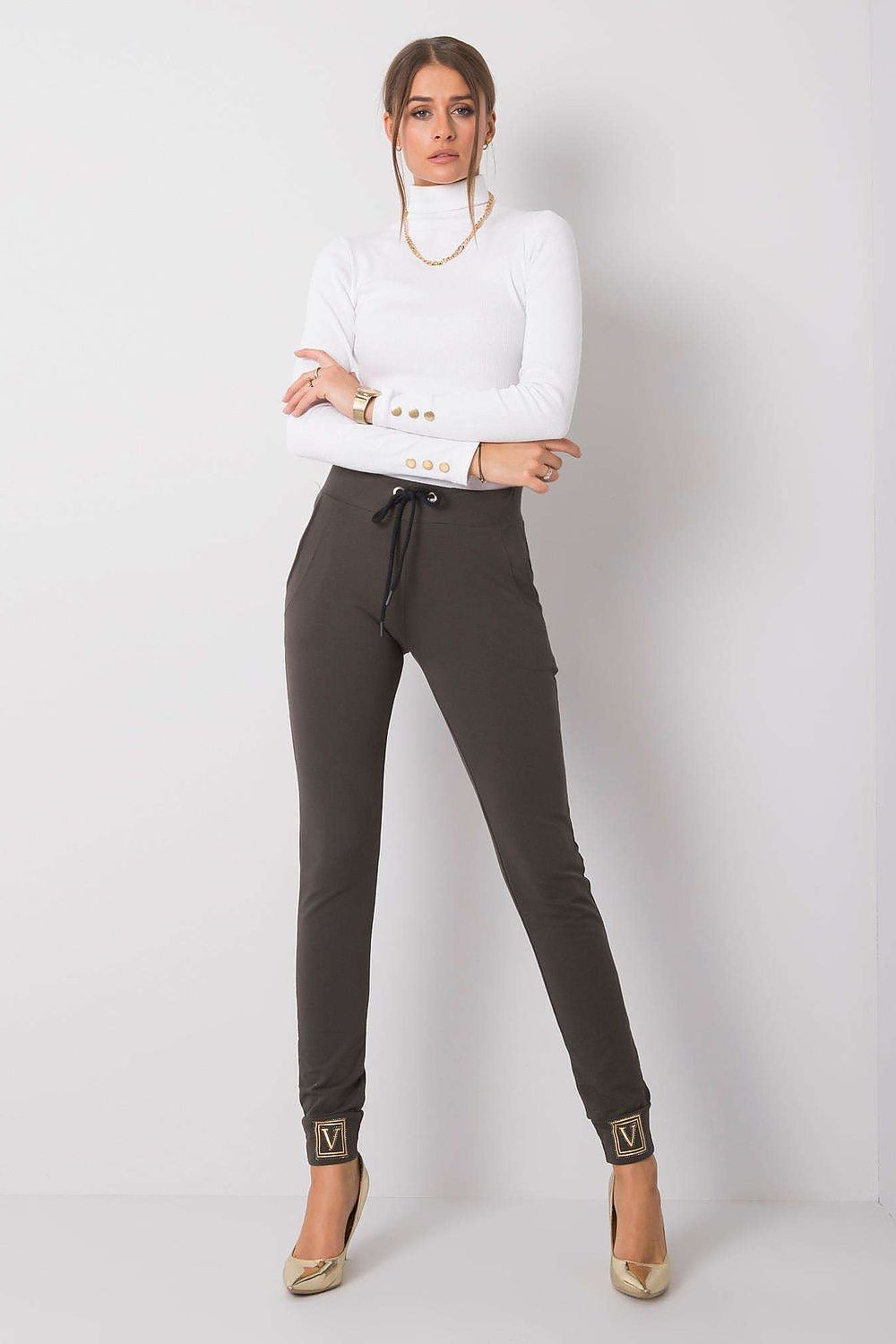 Tracksuit trousers model 166740 Relevance