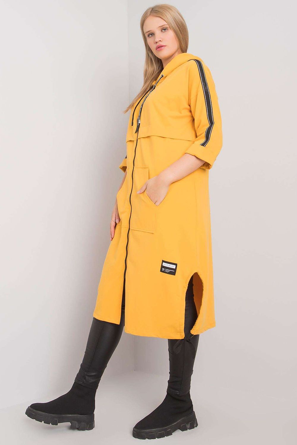 Sweatshirt model 171065 Relevance