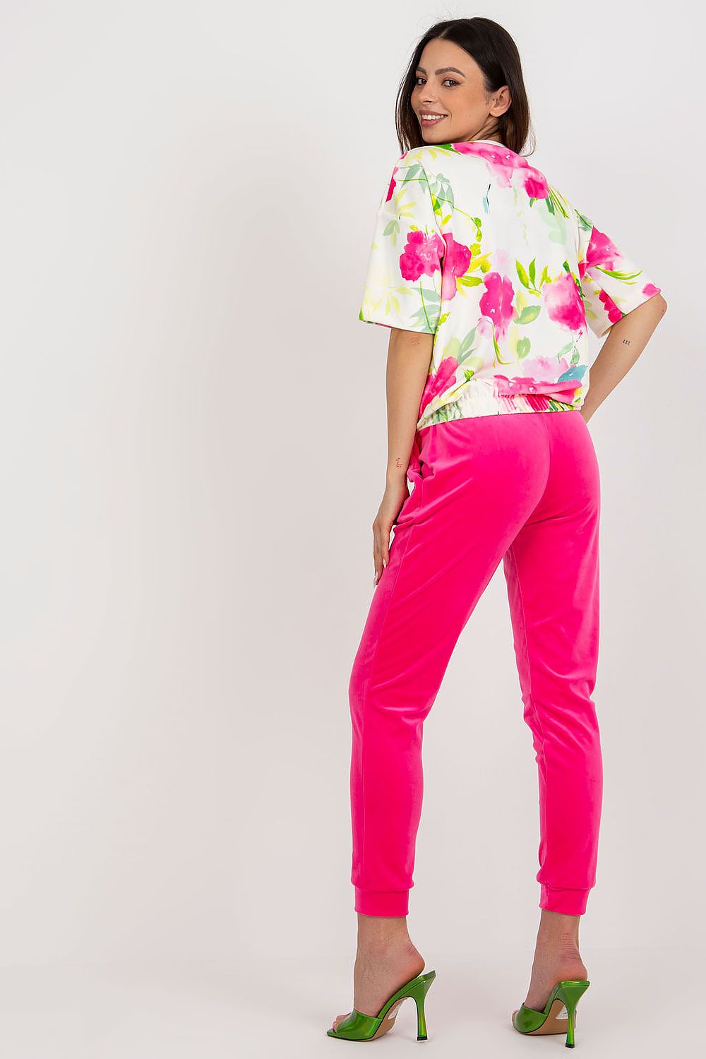 Set model 180211 Rue Paris