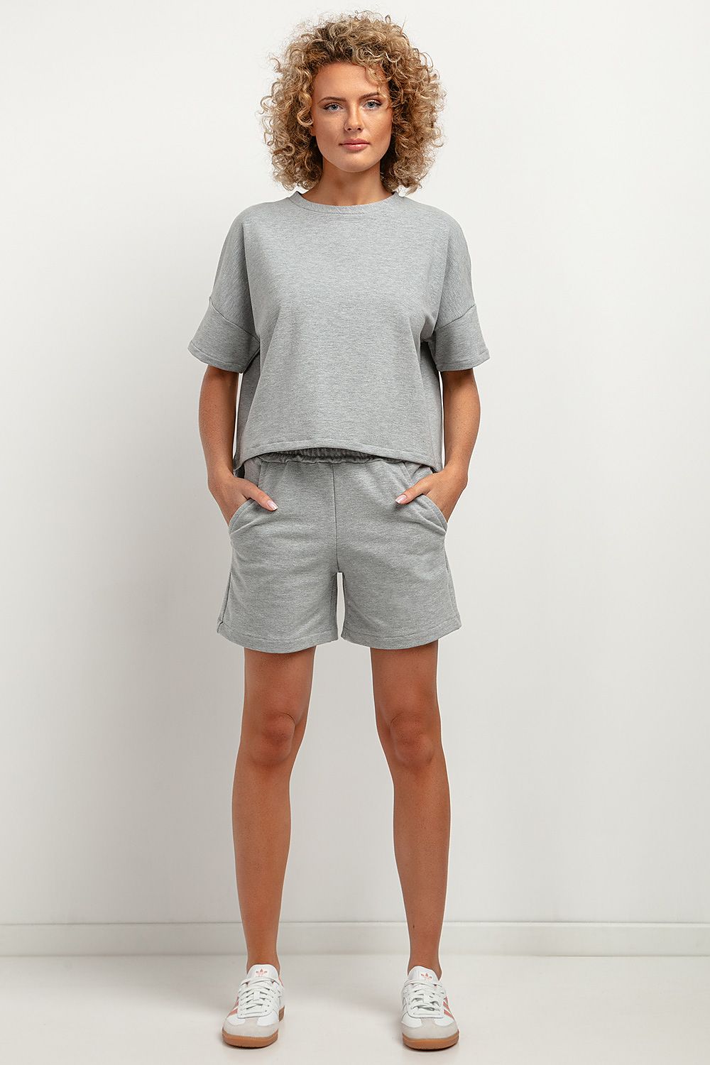 Blouse model 183175 Tessita