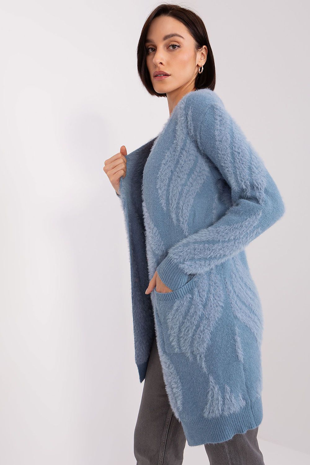  Cardigan model 188280 AT 