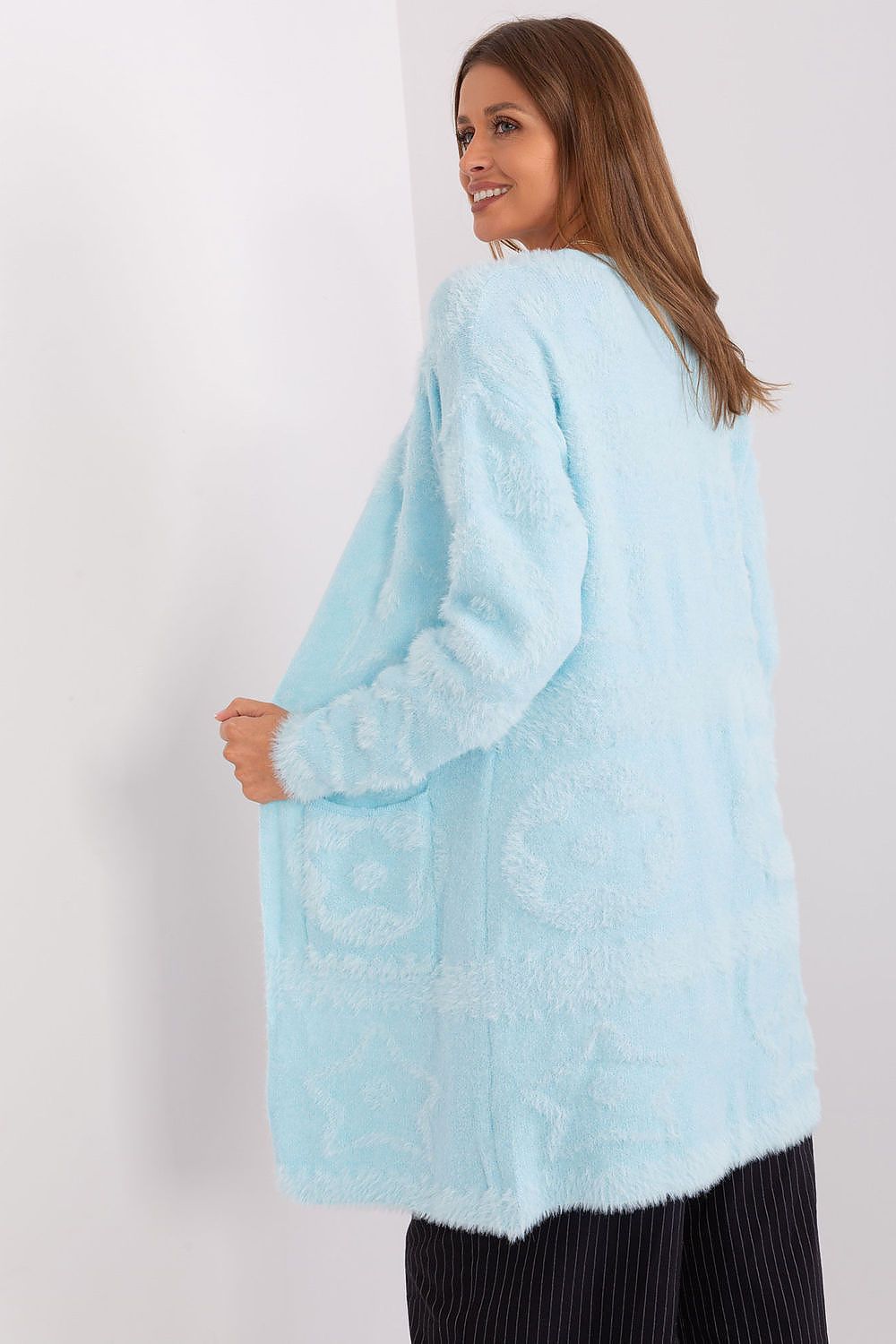  Cardigan model 189216 AT 