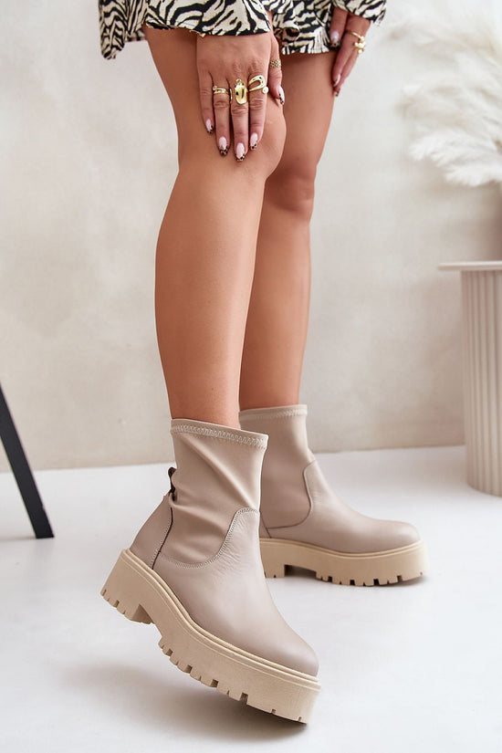  Boots model 201000 Step in style 