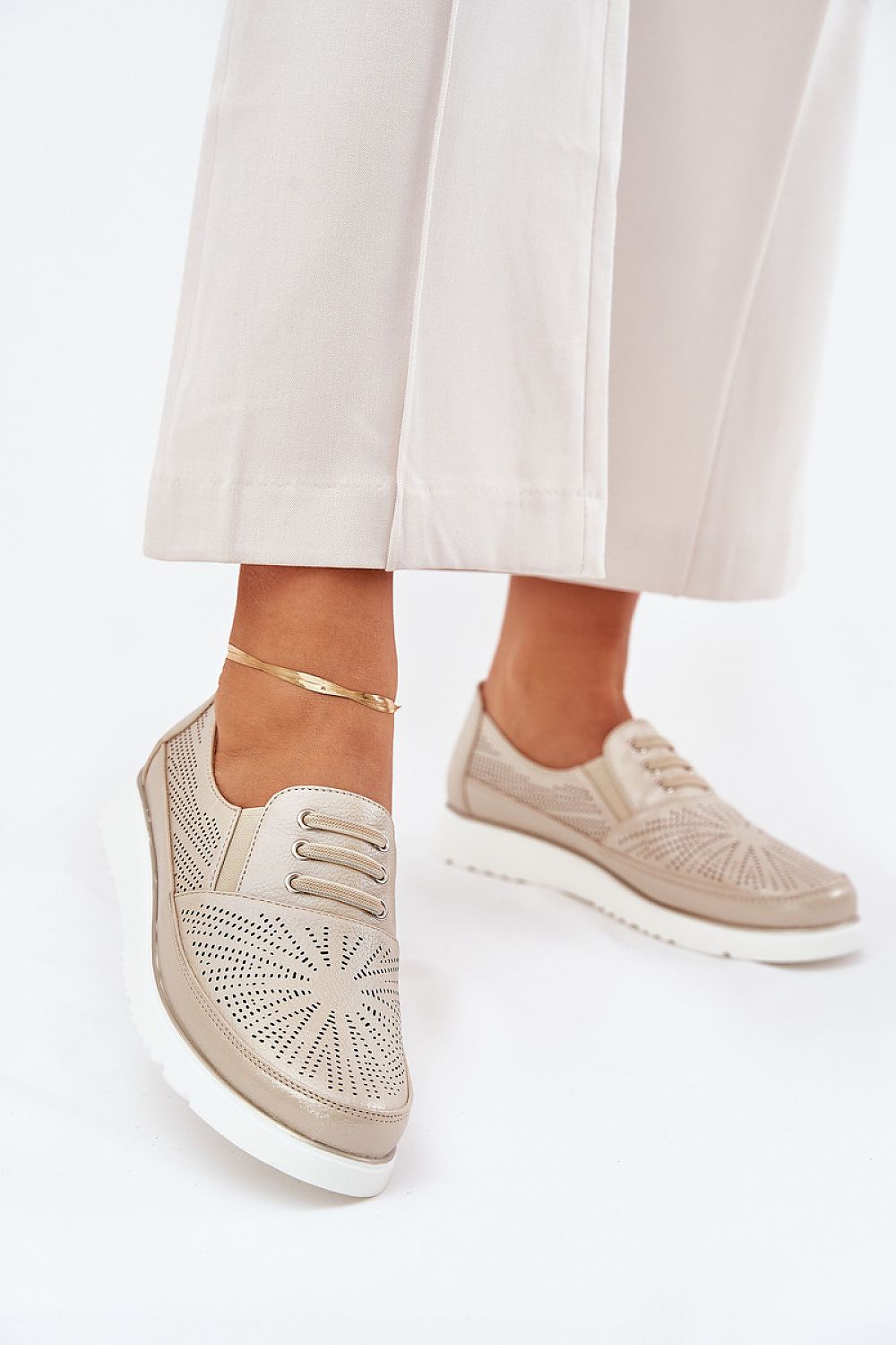  Half shoes model 209820 Step in style 