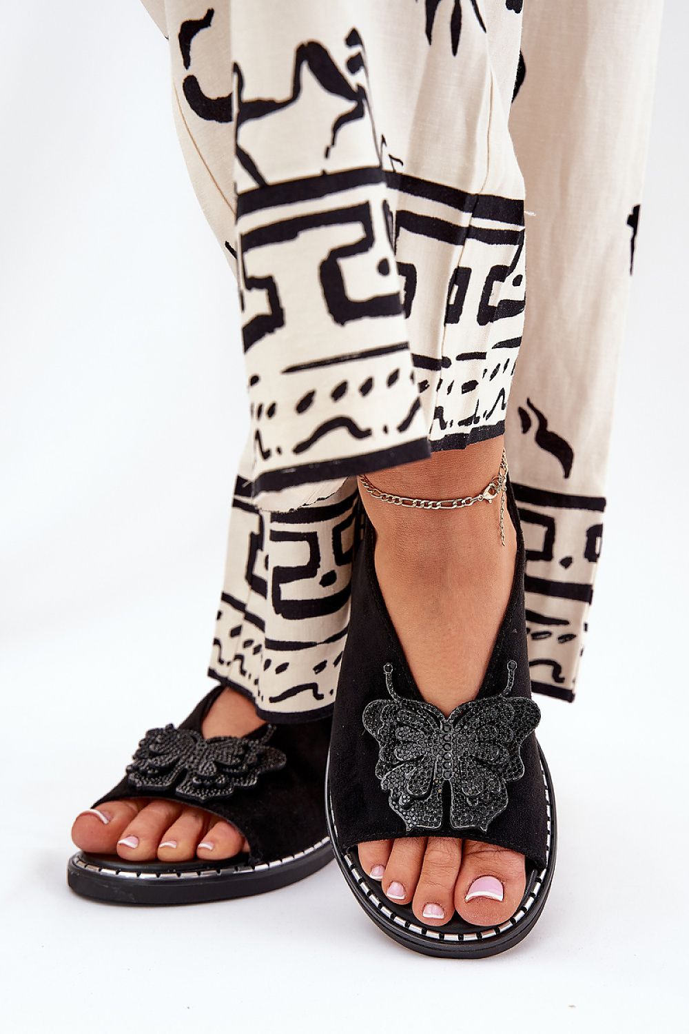  Sandals model 210060 Step in style 