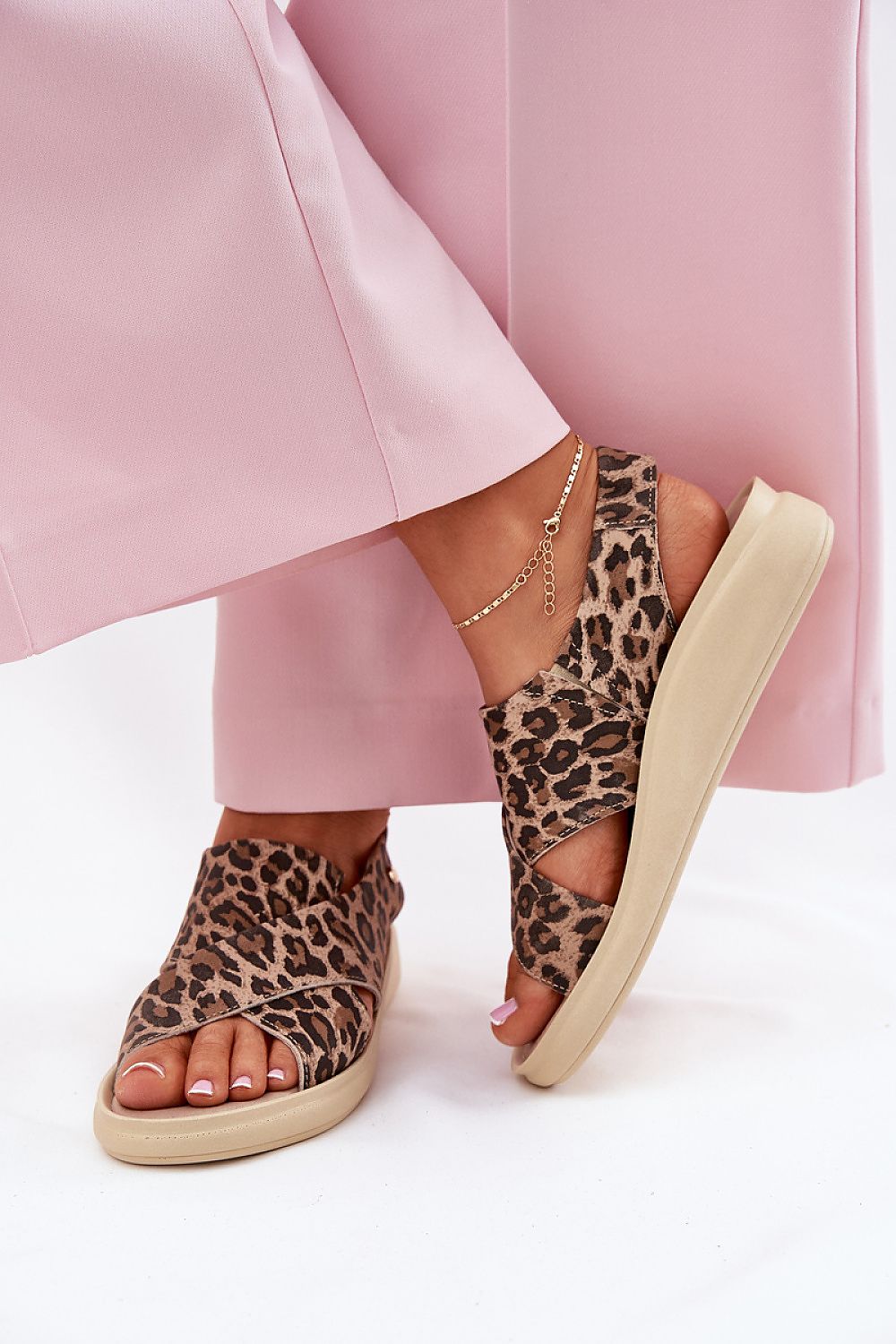  Sandals model 212115 Step in style 