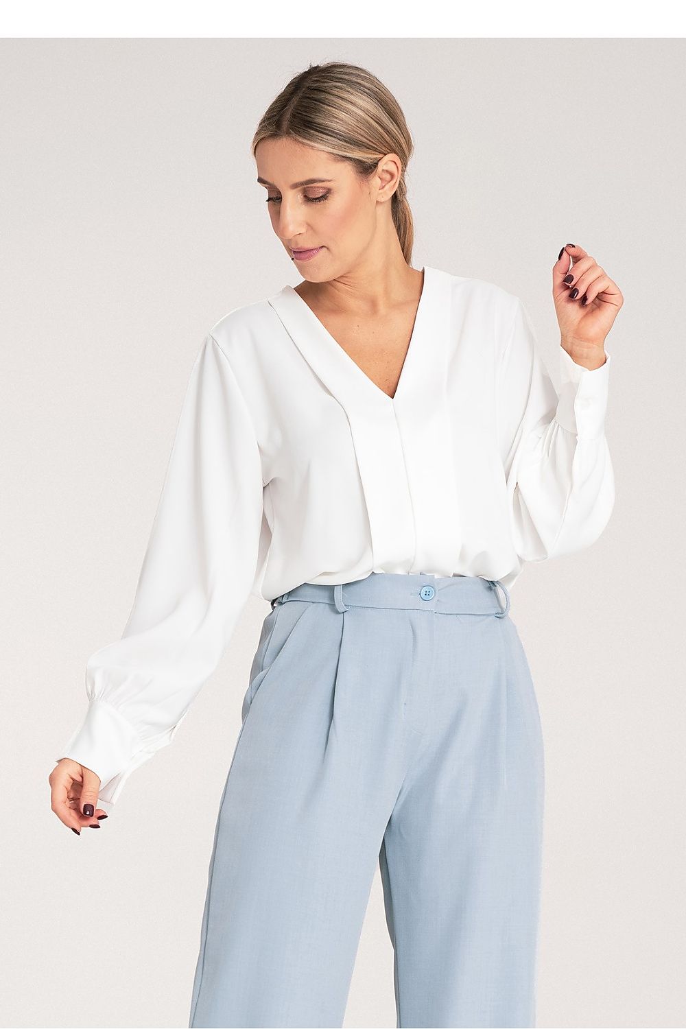  Blouse model 214924 Figl 