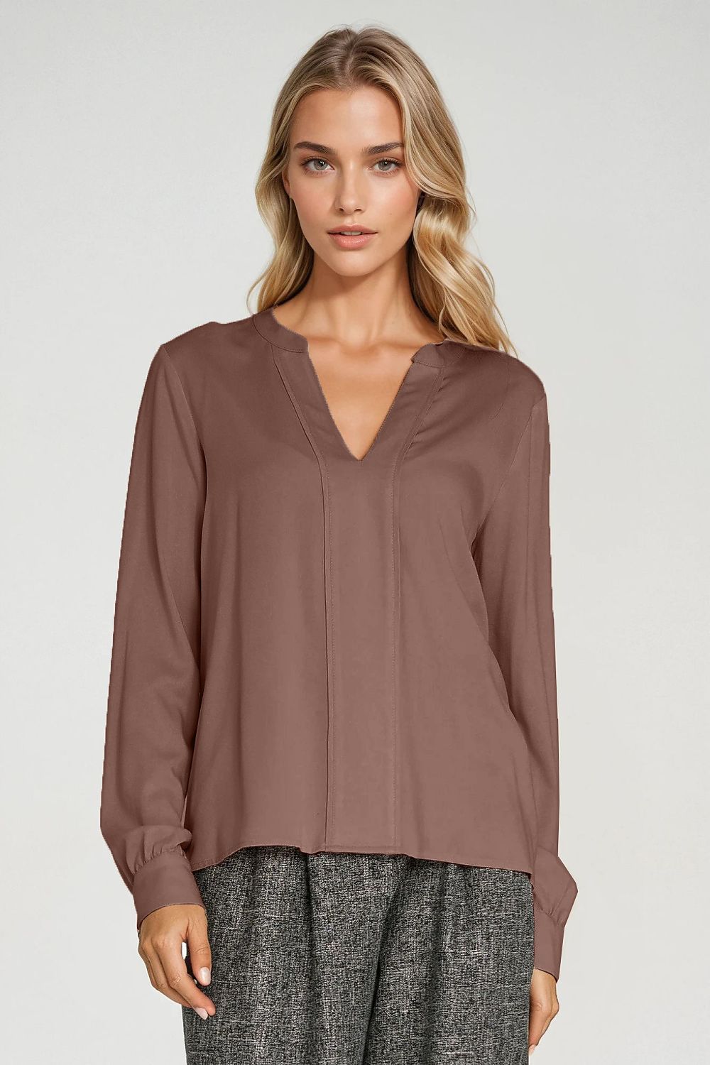  Blouse model 217581 Nife 