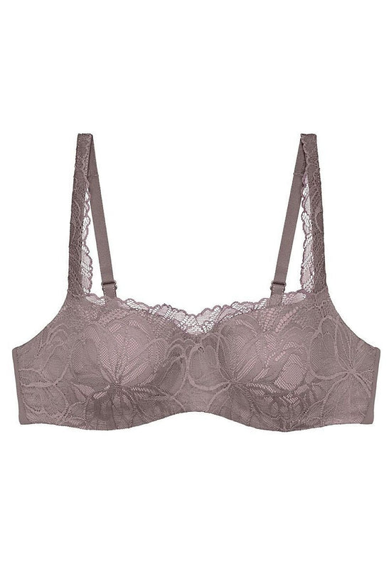  Braceless bra model 230224 Triumph 