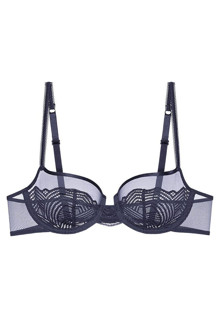  Braceless bra model 230277 Triumph 